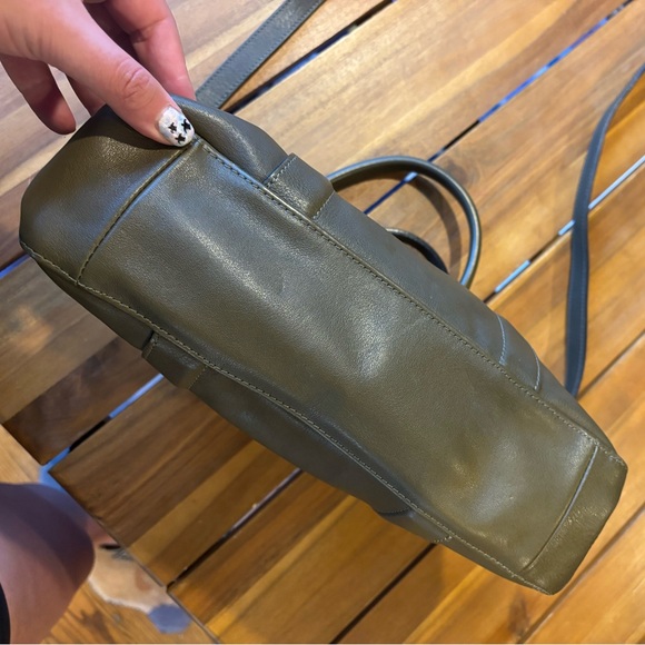 Olive green longchamp leather 3D bag - Picture 3 of 14